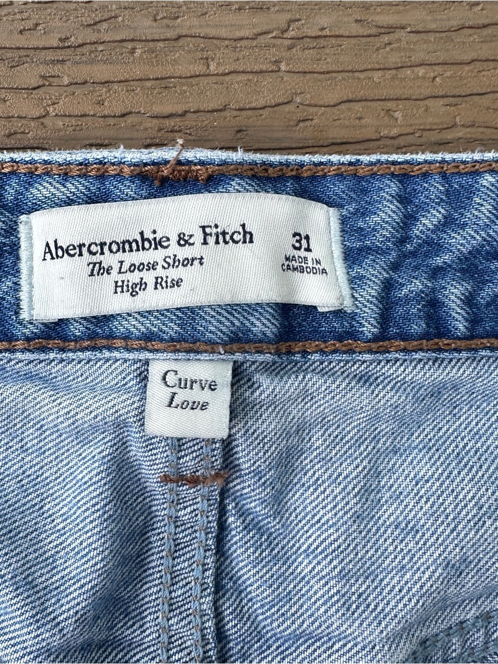 Abercrombie Curve Love High Rise Loose Short - Picture 9 of 12
